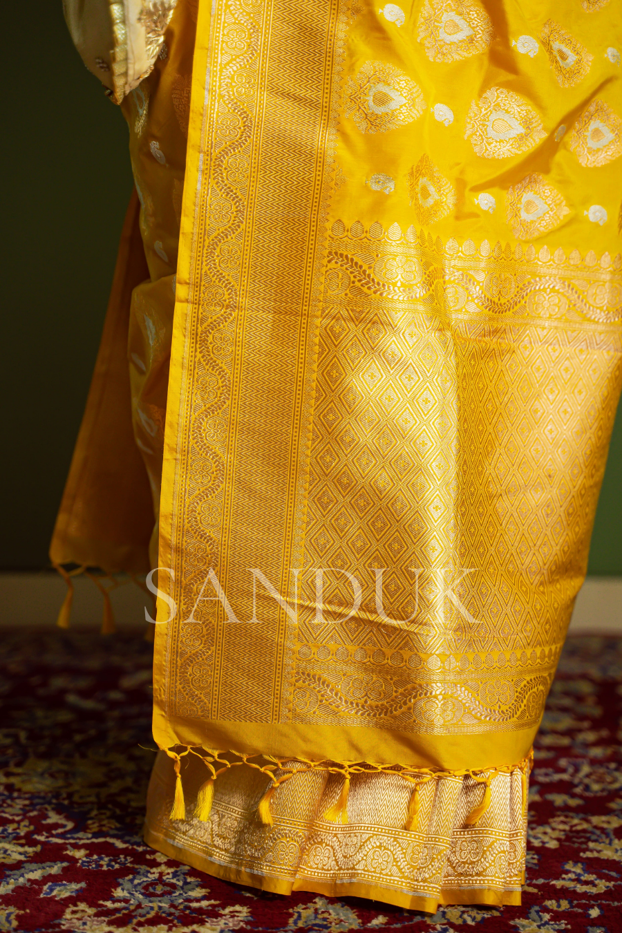 Prishti (Saree)