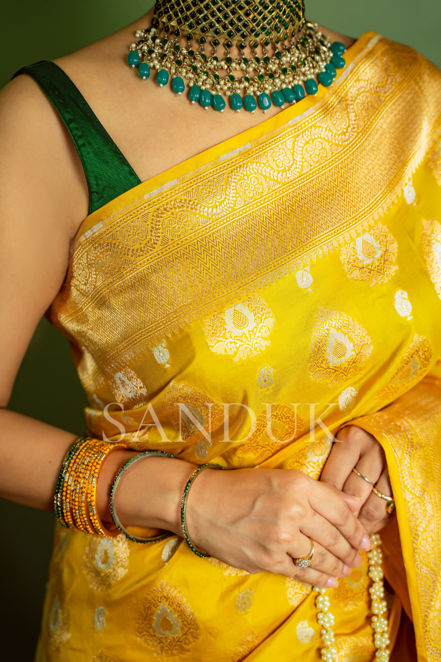 Prishti (Saree)