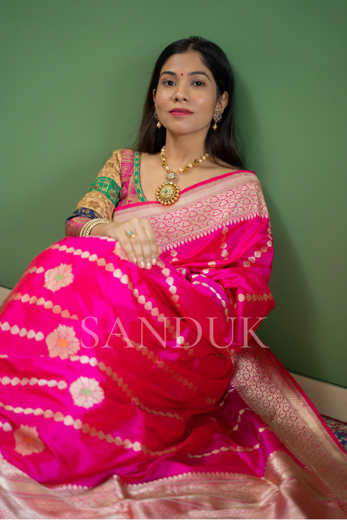 aaloka (saree)