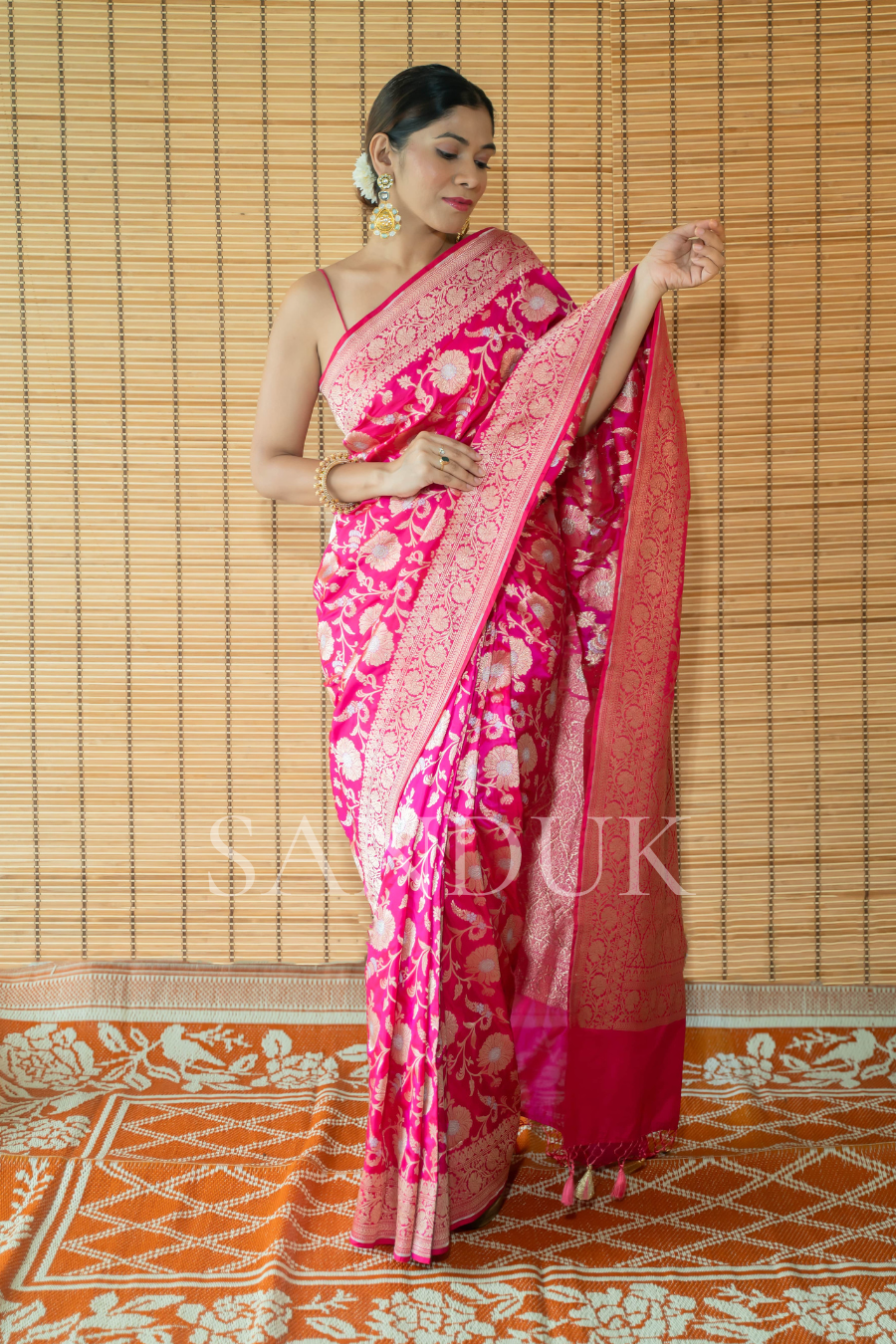 गुलनाझ (साडी)