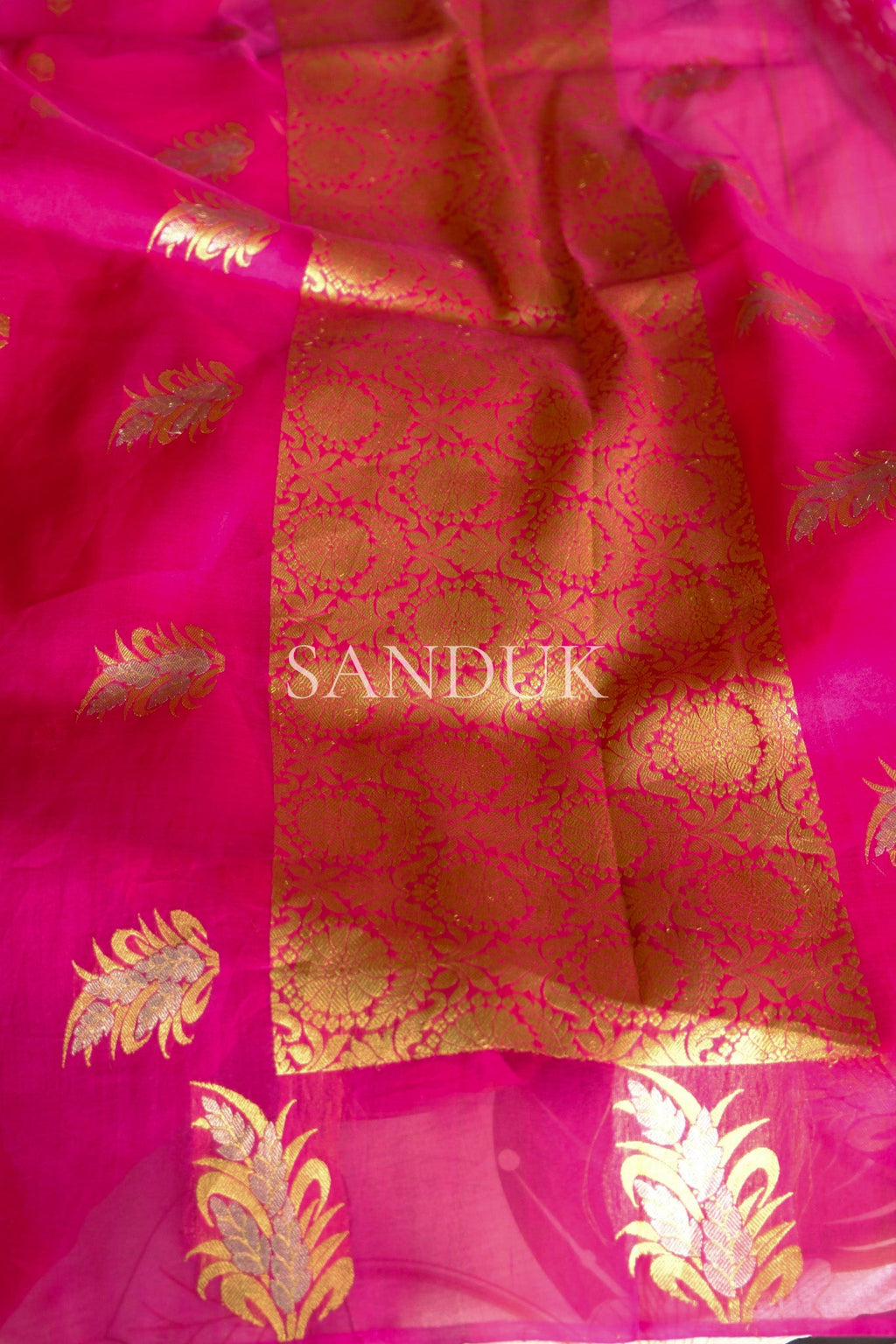 इशार्या (साडी)