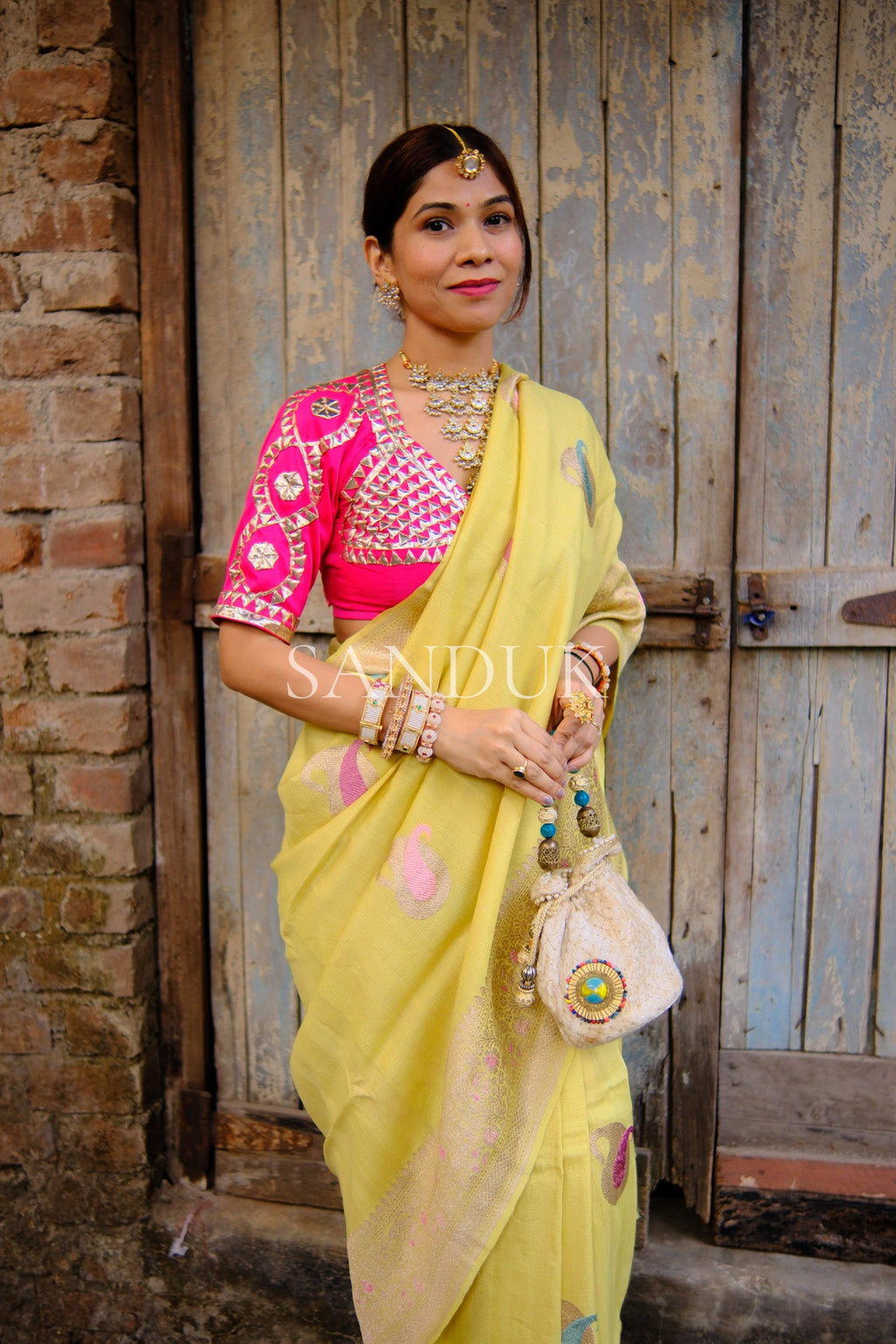 गुलमोहर (साडी)