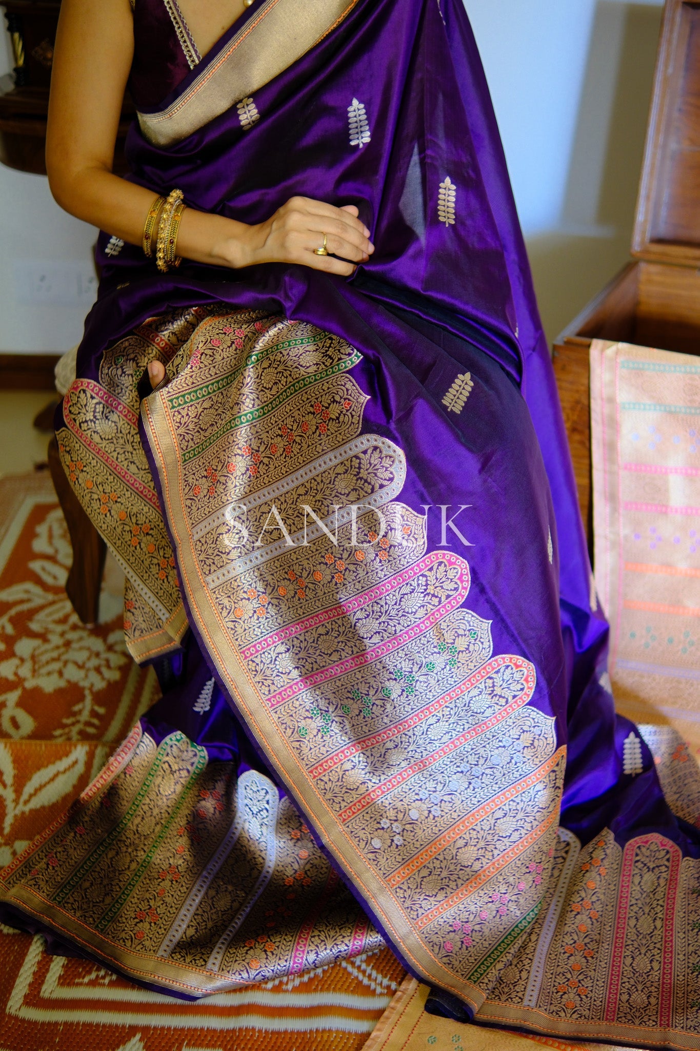 जेसिटा जांभळी (साडी)