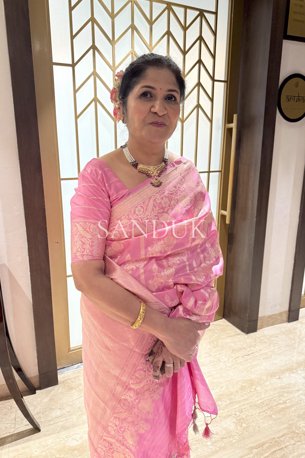 राधिका गुलाबी (साडी)