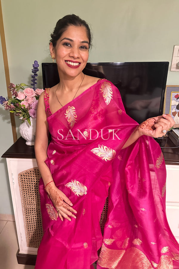 Isharya (Saree)
