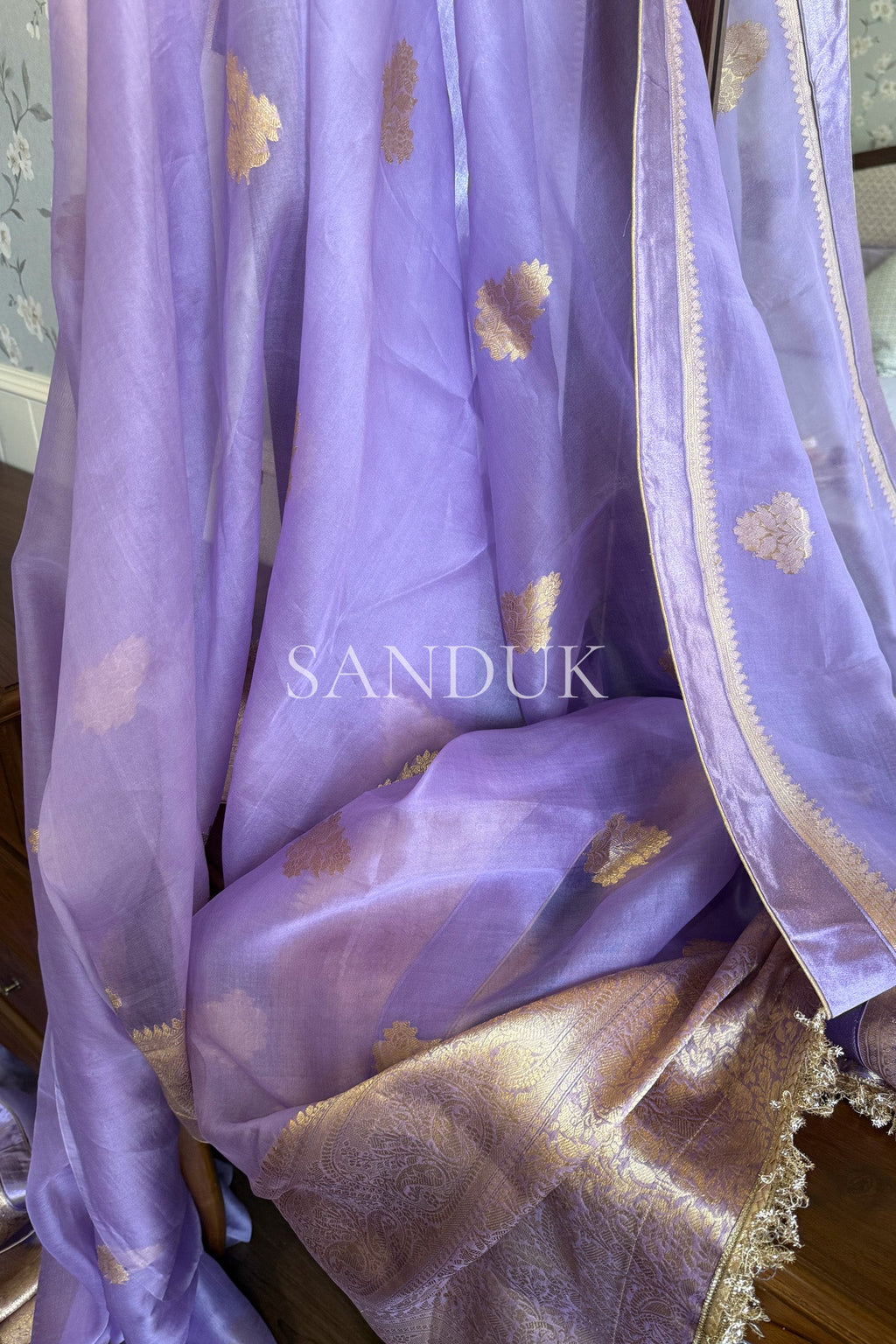 लिली कोरा सिल्क (साडी)