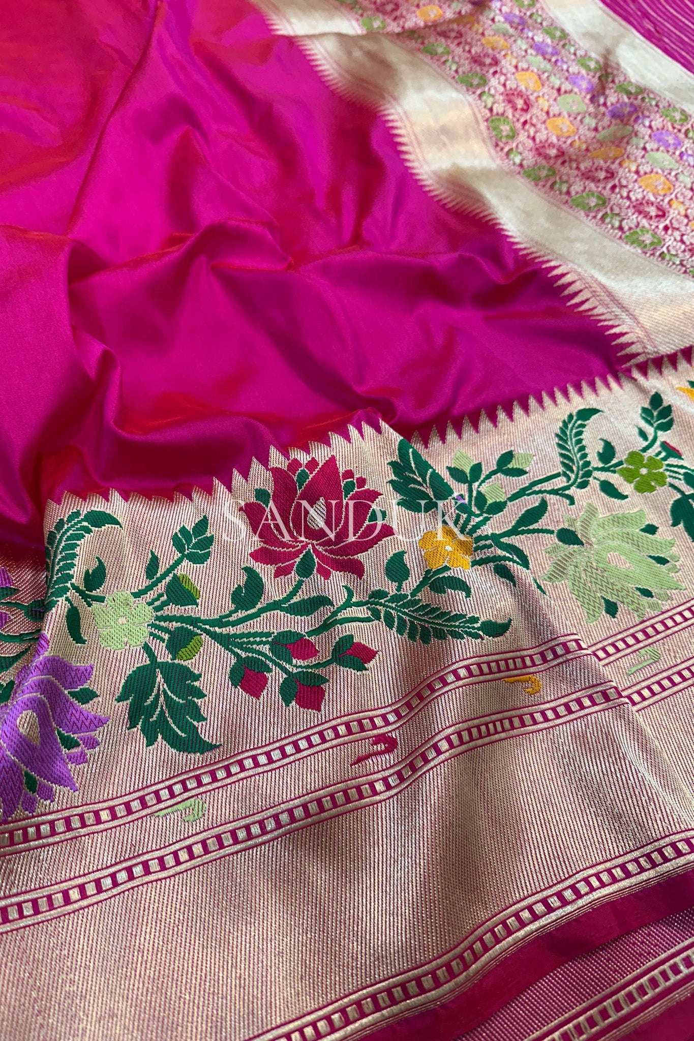 कमळ कढियाळ (साडी)