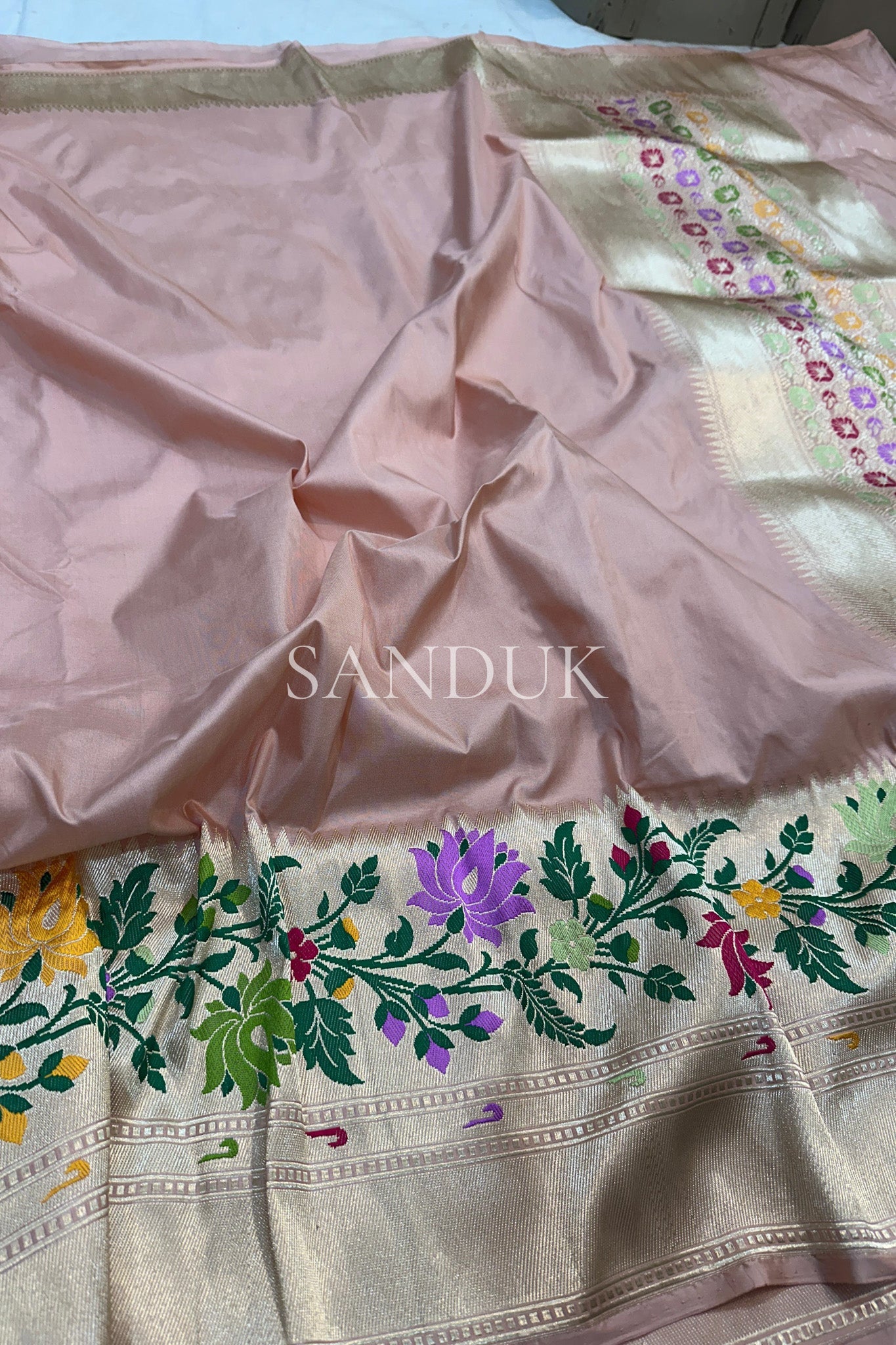 कमळ कढियाळ (साडी)