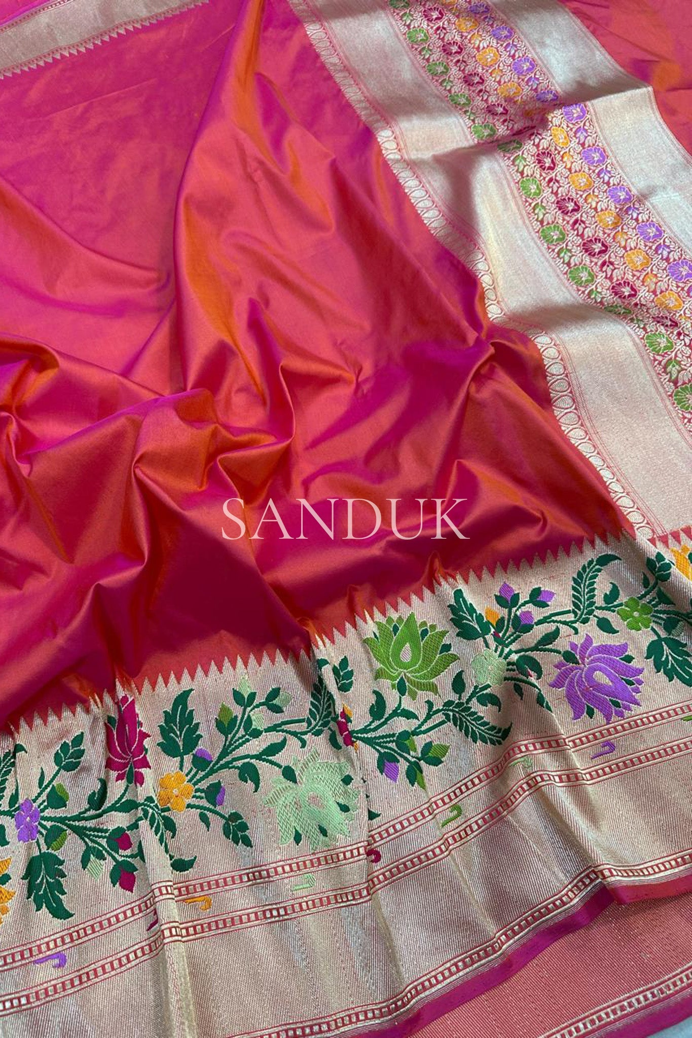 कमळ कढियाळ (साडी)
